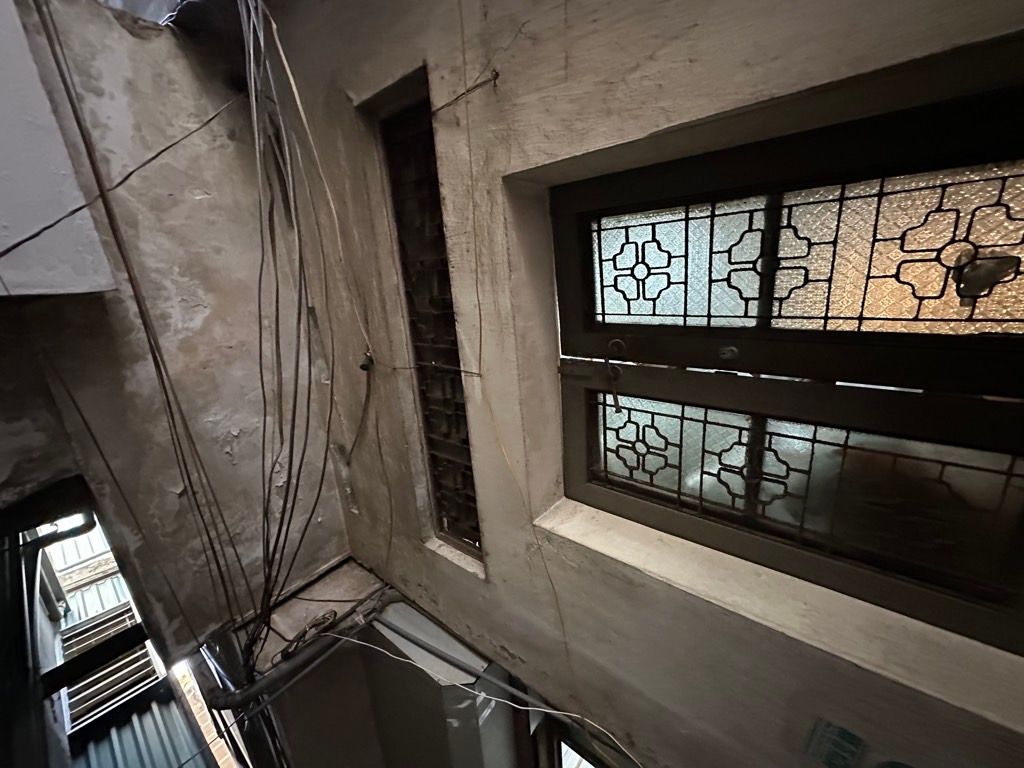 Bán nhà Chùa Vua - diện tích 23m2 2 tầng - Vị trí nhà cực đẹp, cách 1 nhà là mặt phố - giá 6,7 tỷ