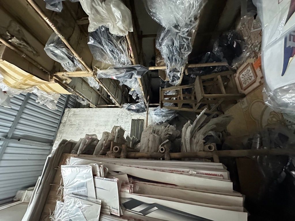 Bán nhà Chùa Vua - diện tích 23m2 2 tầng - Vị trí nhà cực đẹp, cách 1 nhà là mặt phố - giá 6,7 tỷ