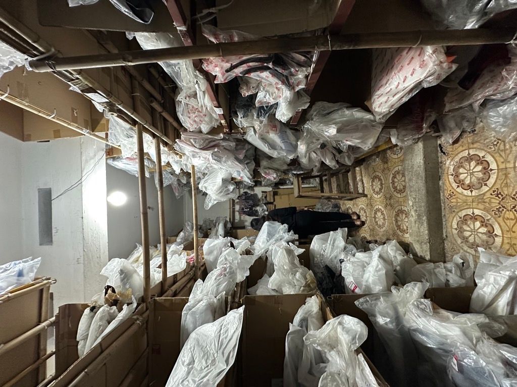 Bán nhà Chùa Vua - diện tích 23m2 2 tầng - Vị trí nhà cực đẹp, cách 1 nhà là mặt phố - giá 6,7 tỷ