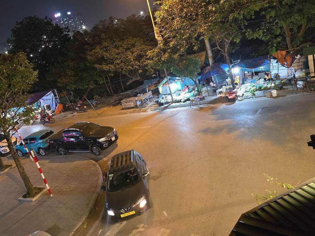 Bán nhà Hưng Thịnh - diện tích 60m2 5 tầng - Lô góc kinh doanh - giá 23,8 tỷ