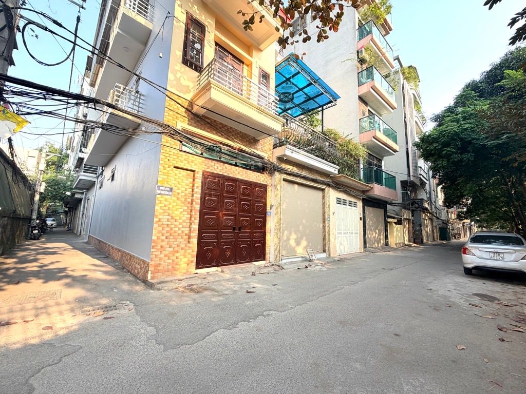 Bán nhà Nguyễn Lân - diện tích 51m2 1 tầng - Ô tô vào nhà - giá 15 tỷ