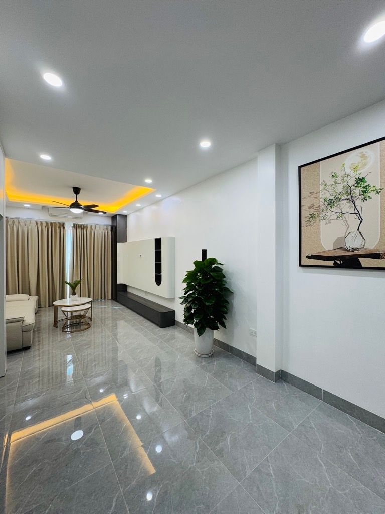 Bán nhà Phố chợ Khâm Thiên - diện tích 40m2 6 tầng - Kinh doanh sầm uất - giá 13,8 tỷ