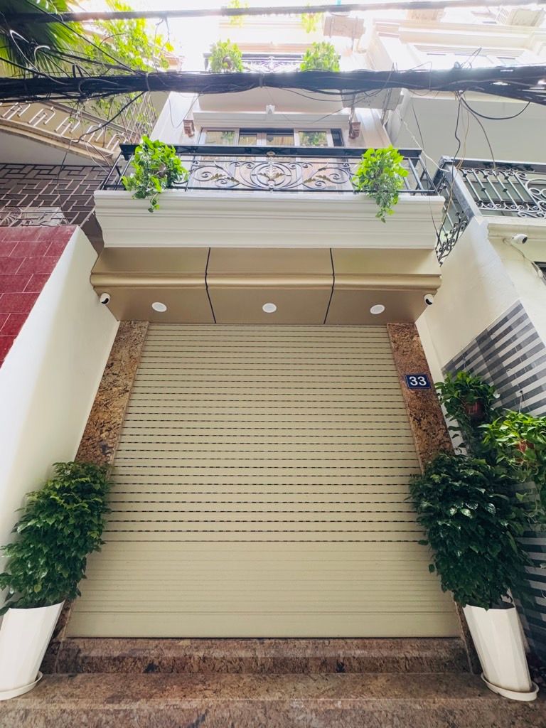 Bán nhà Phố chợ Khâm Thiên - diện tích 40m2 6 tầng - Kinh doanh sầm uất - giá 13,8 tỷ