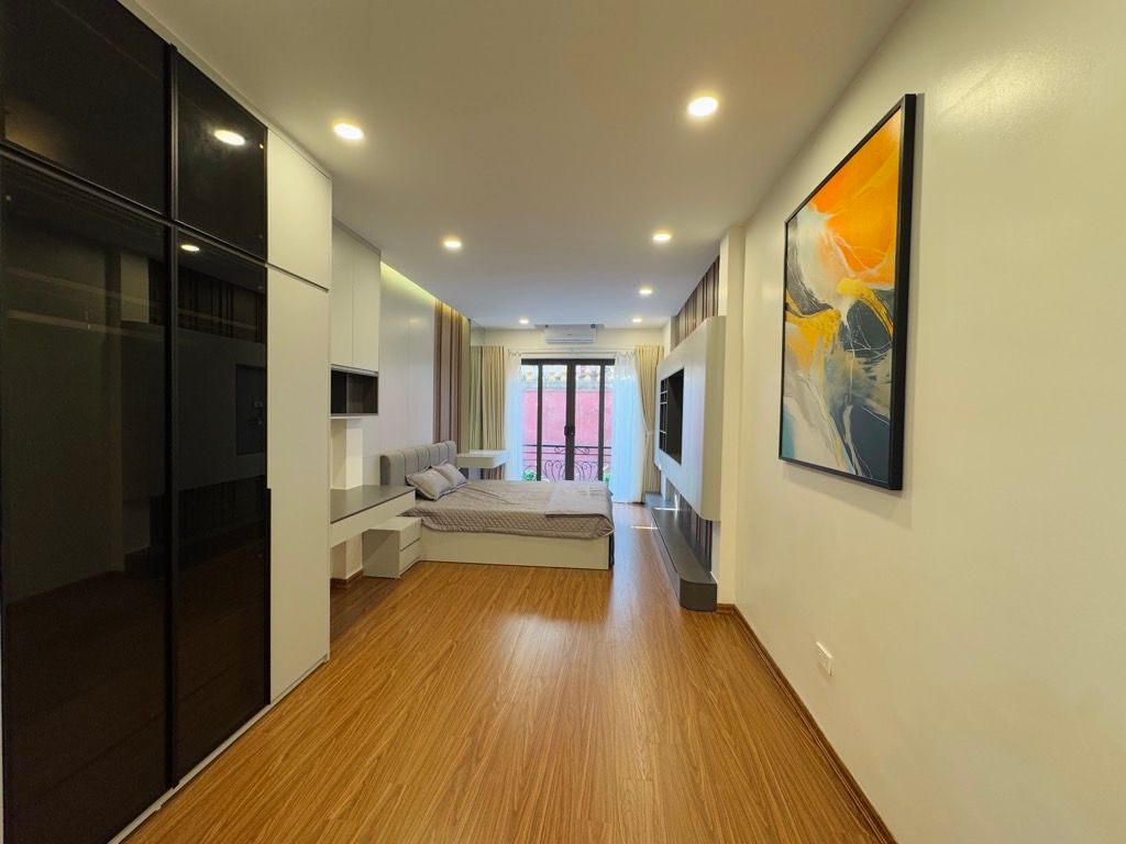 Bán nhà Phố chợ Khâm Thiên - diện tích 40m2 6 tầng - Kinh doanh sầm uất - giá 13,8 tỷ