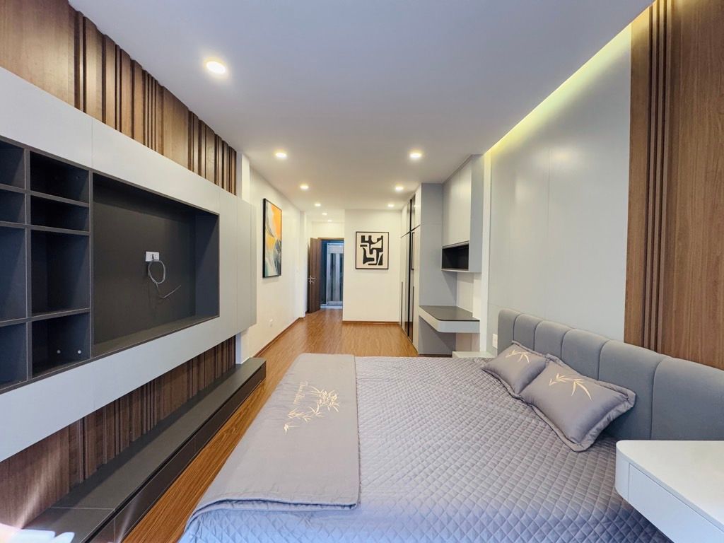 Bán nhà Phố chợ Khâm Thiên - diện tích 40m2 6 tầng - Kinh doanh sầm uất - giá 13,8 tỷ