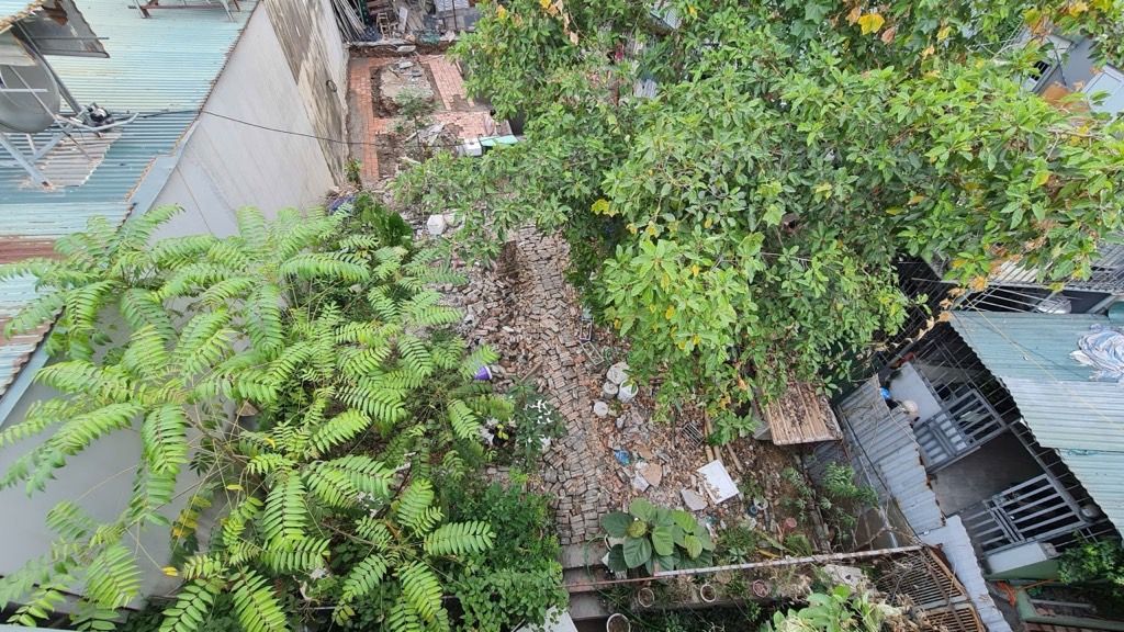 Bán nhà Nguyễn Xiển - diện tích 152m2 3 tầng - Đất xen kẹt - giá 10,6 tỷ