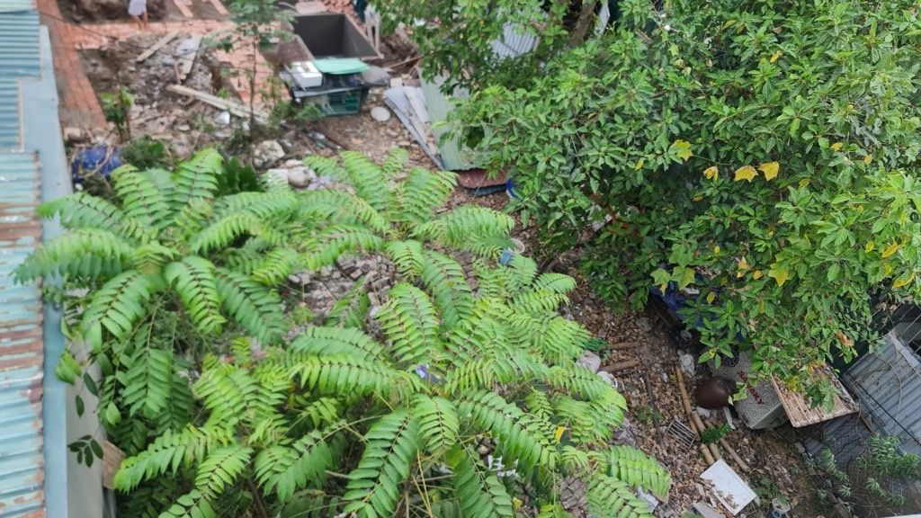 Bán nhà Nguyễn Xiển - diện tích 152m2 3 tầng - Đất xen kẹt - giá 10,6 tỷ