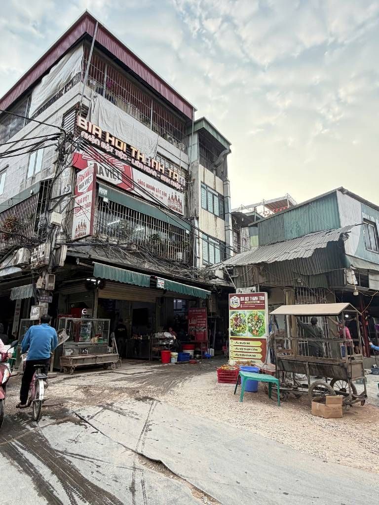 Bán nhà Định Công Hạ - diện tích 28m2 2 tầng - Nhà 2 tầng, gần đô thị Định Công - giá 2,7 tỷ