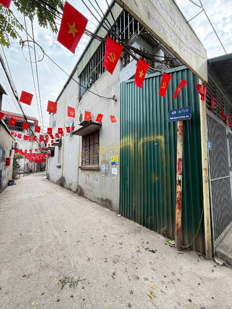 Bán nhà Định Công Hạ - diện tích 28m2 2 tầng - Nhà 2 tầng, gần đô thị Định Công - giá 2,7 tỷ