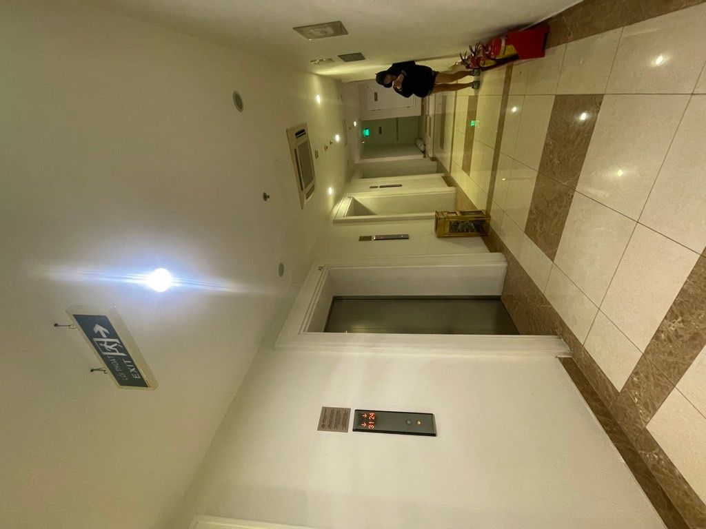 Bán nhà KĐT Time City - diện tích 124m2 48 tầng - Căn hộ hạng sang - giá 19,9 tỷ