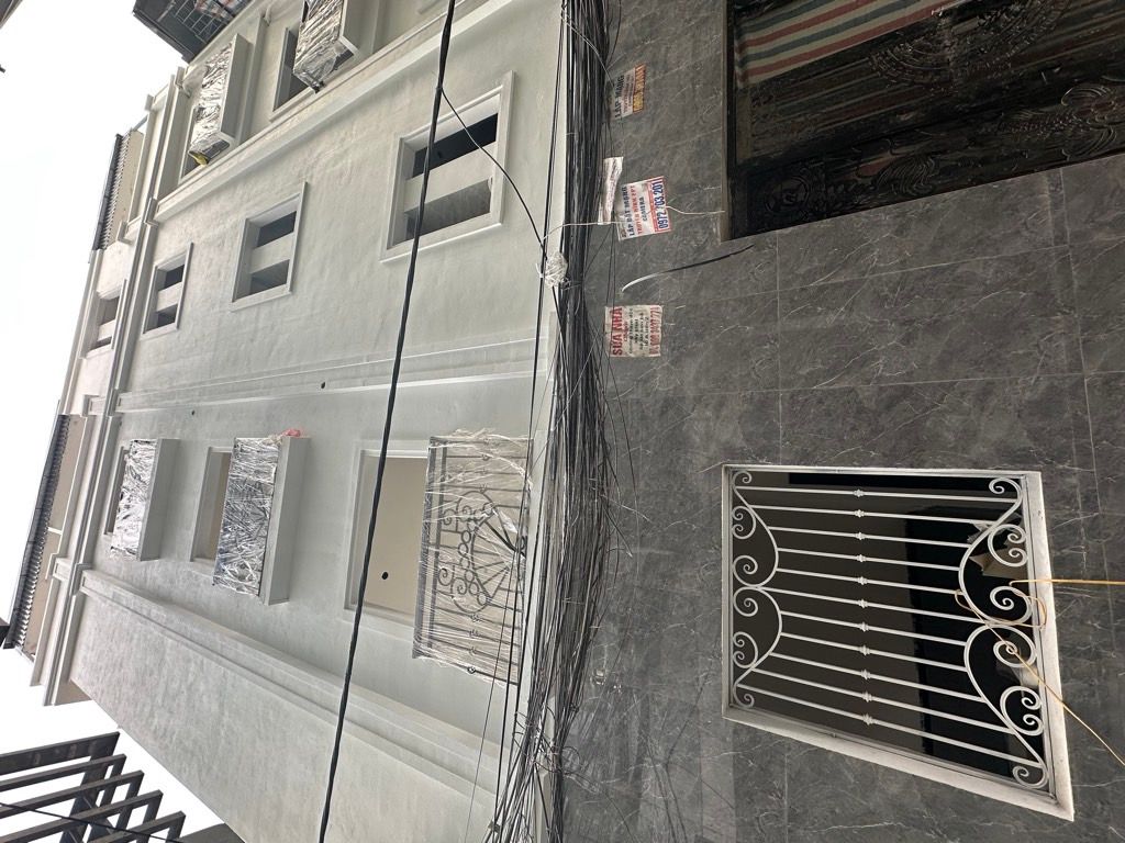 Bán nhà Định Công Thượng - diện tích 51m2 6 tầng - Lô góc - giá 15,5 tỷ