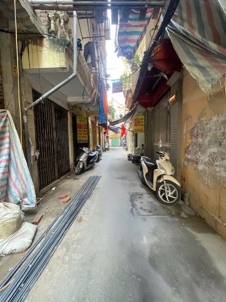 Bán nhà Trưởng Chinh - diện tích 53.6m2 8 tầng - Ngõ ba gác phóng vù vù - giá 22,5 tỷ