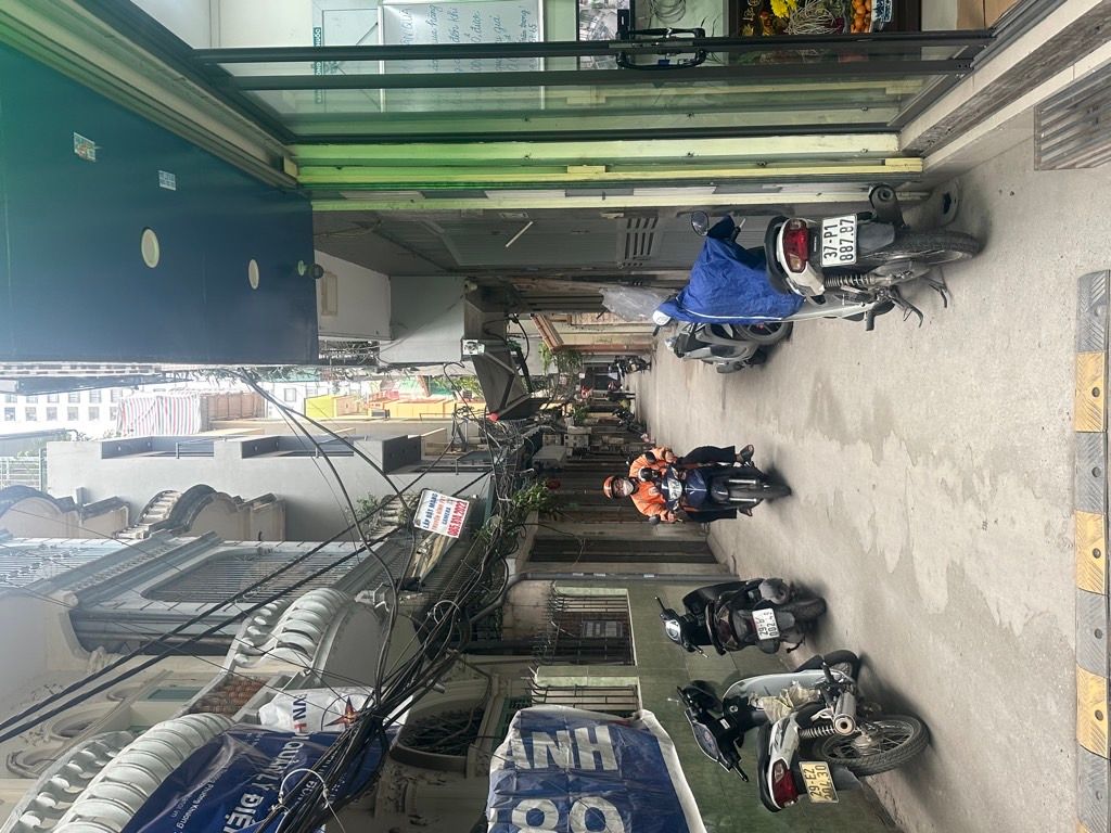 Bán nhà Trưởng Chinh - diện tích 53.6m2 8 tầng - Ngõ ba gác phóng vù vù - giá 22,5 tỷ