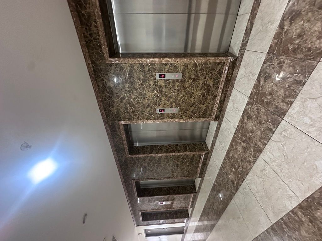 Bán nhà Lĩnh Nam - diện tích 104.3m2 26 tầng - Căn hộ view đẹp, thiết kế hiện đại - giá 8,8 tỷ