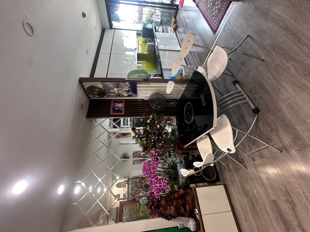 Bán nhà Lĩnh Nam - diện tích 104.3m2 26 tầng - Căn hộ view đẹp, thiết kế hiện đại - giá 8,8 tỷ