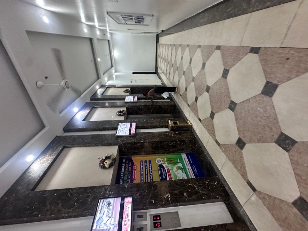 Bán nhà Lĩnh Nam - diện tích 104.3m2 26 tầng - Căn hộ view đẹp, thiết kế hiện đại - giá 8,8 tỷ