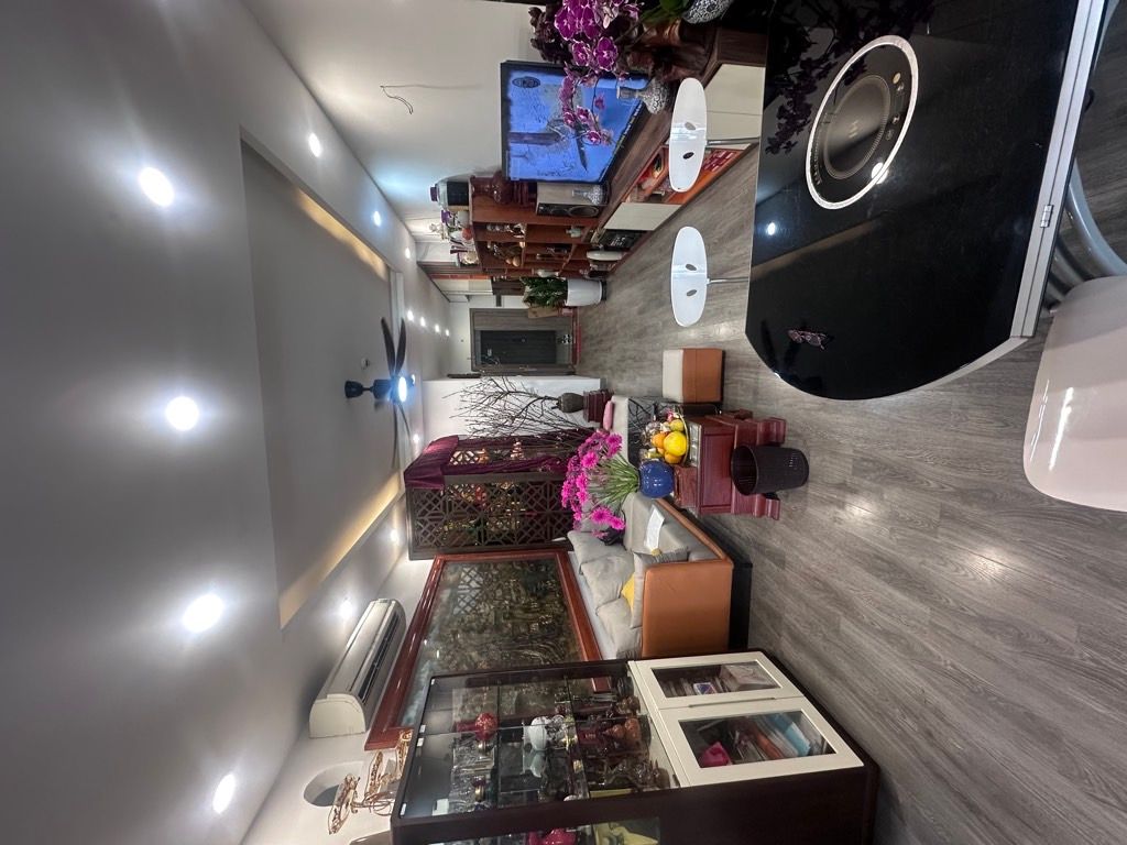 Bán nhà Lĩnh Nam - diện tích 104.3m2 26 tầng - Căn hộ view đẹp, thiết kế hiện đại - giá 8,8 tỷ