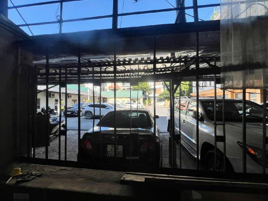 Bán nhà Quan Nhân - diện tích 32.4m2 1 tầng - Tập thể khu vực VIP, nhà đẹp 2 thoáng - giá 4,2 tỷ