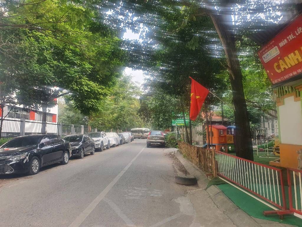 Bán nhà Kim Giang - diện tích 74m2 6 tầng - Ô TÔ QUA - giá 18,5 tỷ