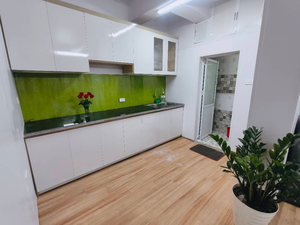 Bán nhà Nguyễn Trãi - diện tích 40.6m2 1 tầng - gần Royal City - giá 4,9 tỷ