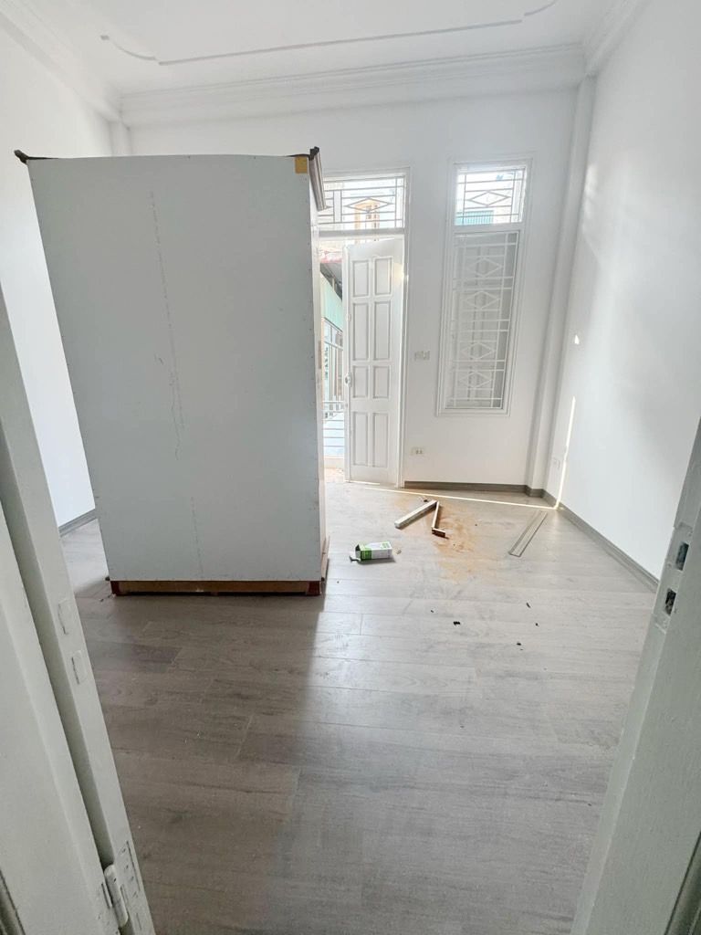 Bán nhà Vĩnh Hưng - diện tích 23,6m2 5 tầng - Nhà dân xây chắc chắn đẹp thiết kế đủ công năng - giá 4,6 tỷ