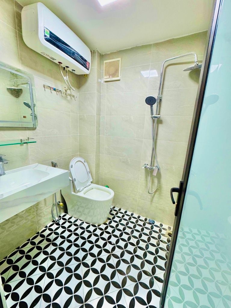 Bán nhà Lĩnh Nam - diện tích 44m2 3 tầng - nhà mới full nội thất - giá 3,5 tỷ