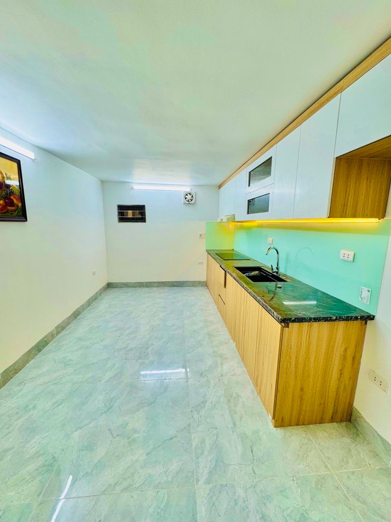 Bán nhà Lĩnh Nam - diện tích 44m2 3 tầng - nhà mới full nội thất - giá 3,5 tỷ