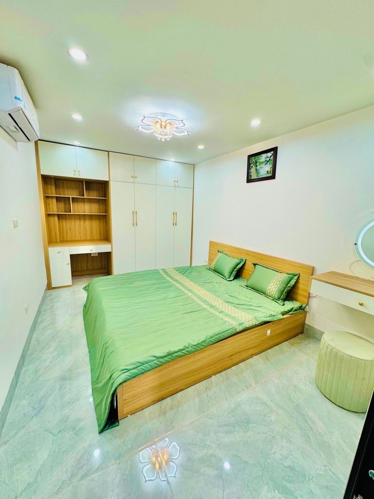 Bán nhà Lĩnh Nam - diện tích 44m2 3 tầng - nhà mới full nội thất - giá 3,5 tỷ