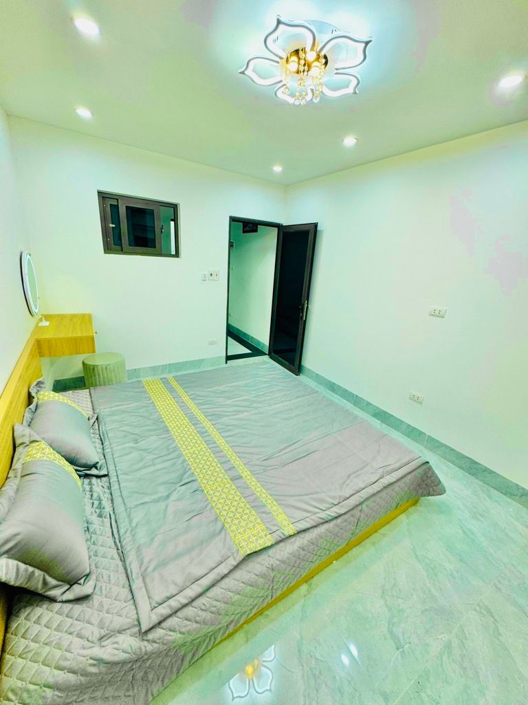 Bán nhà Lĩnh Nam - diện tích 44m2 3 tầng - nhà mới full nội thất - giá 3,5 tỷ