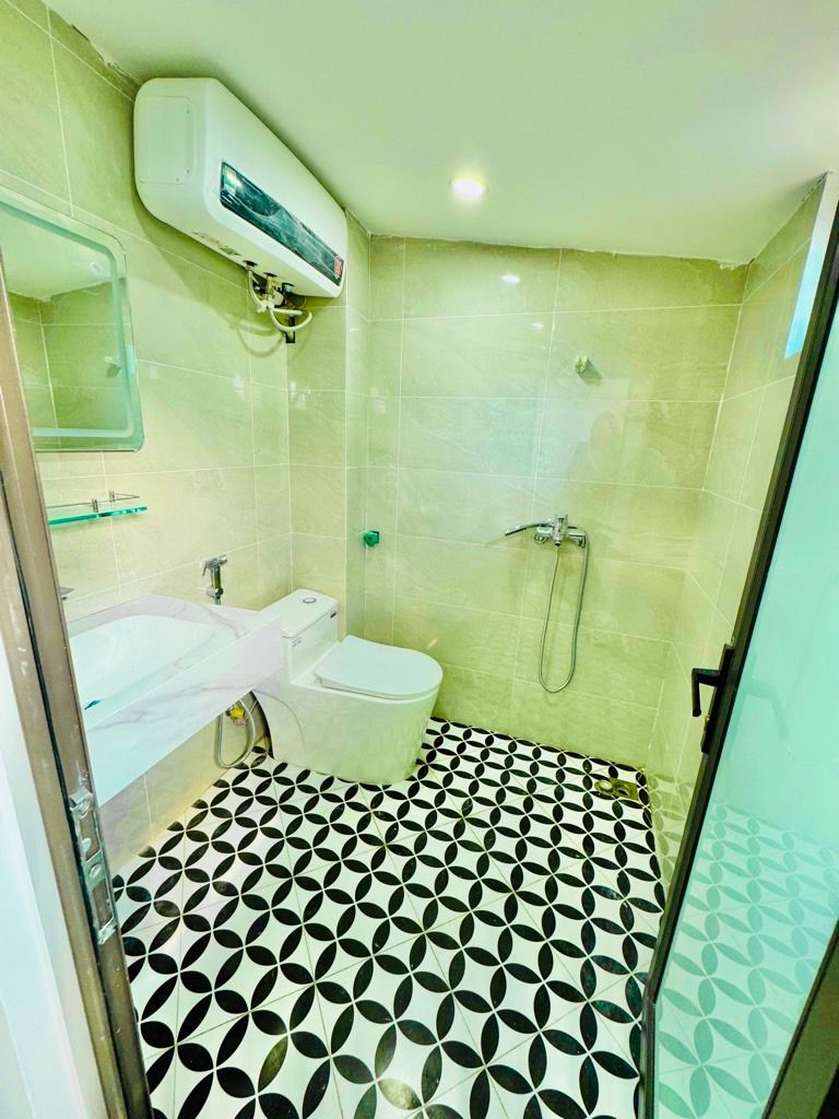 Bán nhà Lĩnh Nam - diện tích 44m2 3 tầng - nhà mới full nội thất - giá 3,5 tỷ