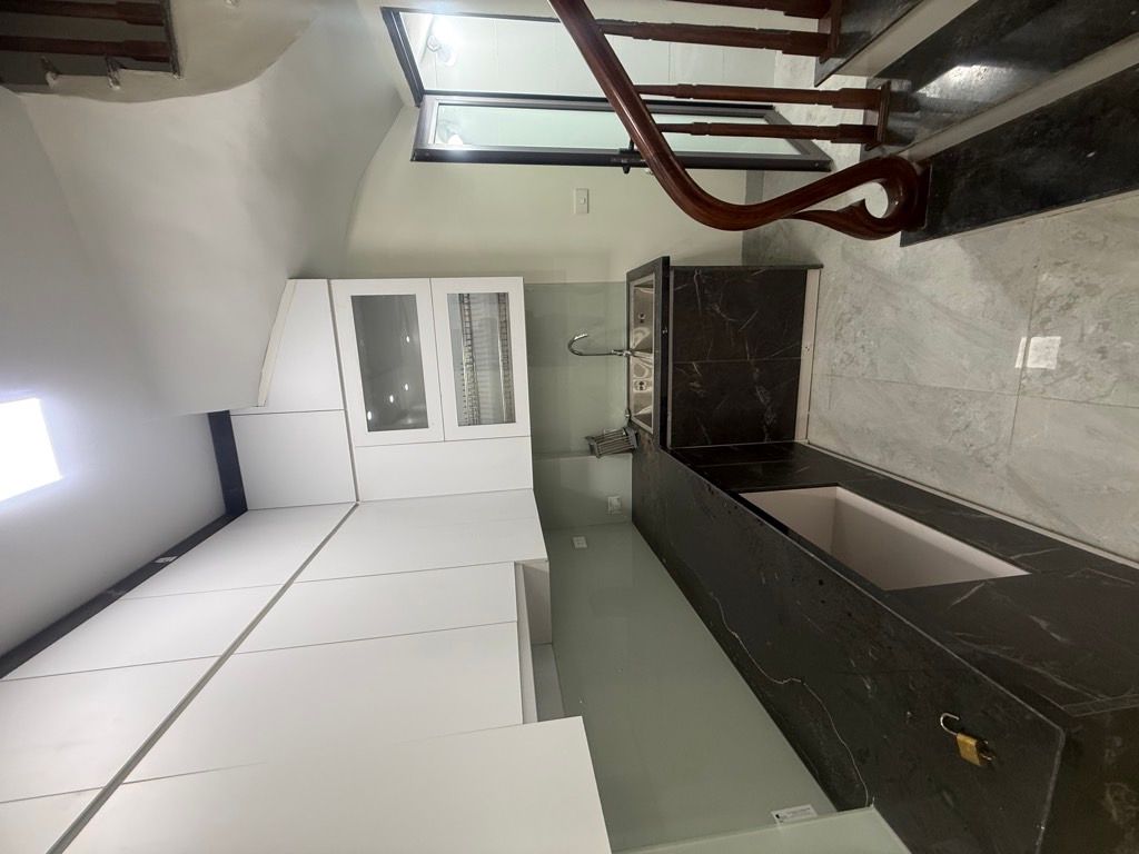 Bán nhà Nguyễn Văn Viên - diện tích 31m2 5 tầng - Lô góc - giá 8,15 tỷ