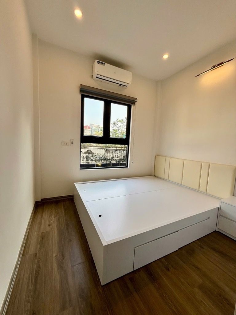 Bán nhà Thái Hà - diện tích 27m2 4 tầng - Ô TÔ ĐỖ SÁT CỬA - giá 10,3 tỷ