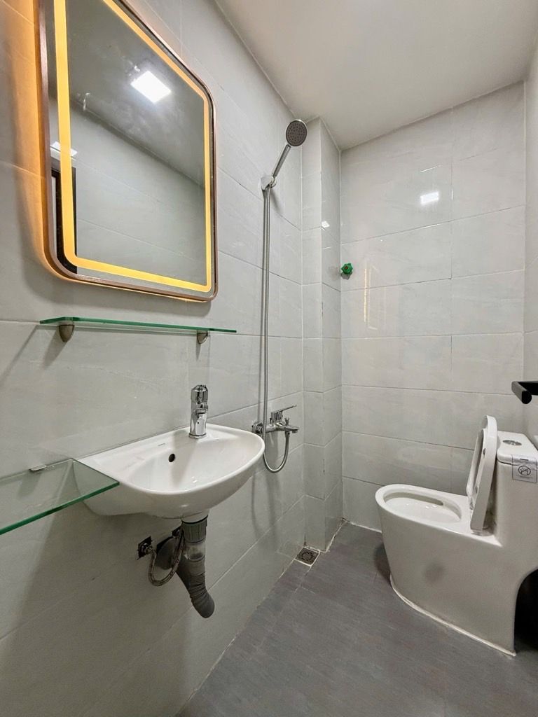 Bán nhà Thái Hà - diện tích 27m2 4 tầng - Ô TÔ ĐỖ SÁT CỬA - giá 10,3 tỷ