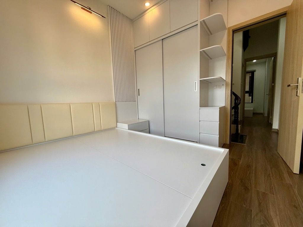 Bán nhà Thái Hà - diện tích 27m2 4 tầng - Ô TÔ ĐỖ SÁT CỬA - giá 10,3 tỷ