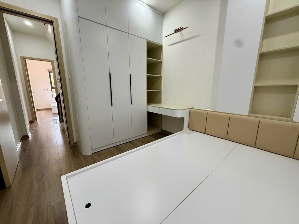 Bán nhà Thái Hà - diện tích 27m2 4 tầng - Ô TÔ ĐỖ SÁT CỬA - giá 10,3 tỷ