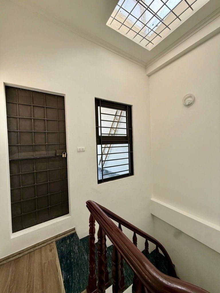 Bán nhà Thái Hà - diện tích 27m2 4 tầng - Ô TÔ ĐỖ SÁT CỬA - giá 10,3 tỷ