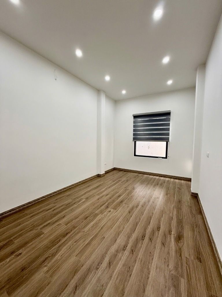 Bán nhà Thái Hà - diện tích 27m2 4 tầng - Ô TÔ ĐỖ SÁT CỬA - giá 10,3 tỷ