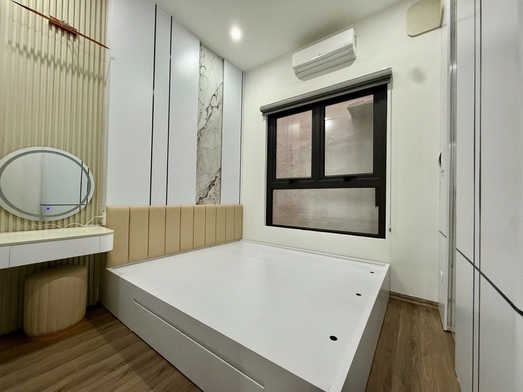 Bán nhà Thái Hà - diện tích 27m2 4 tầng - Ô TÔ ĐỖ SÁT CỬA - giá 10,3 tỷ