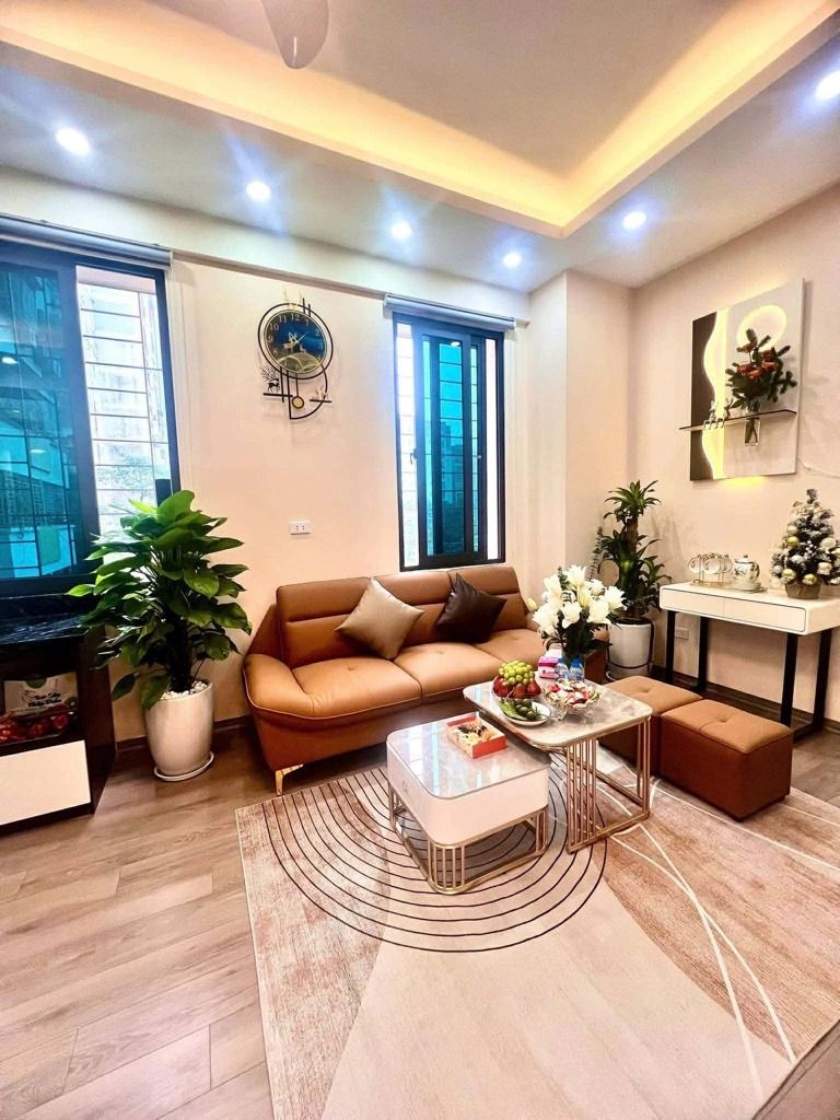 Bán nhà Lê Văn Lương - diện tích 54m2 1 tầng - Căn góc thoáng sáng - giá 5,8 tỷ