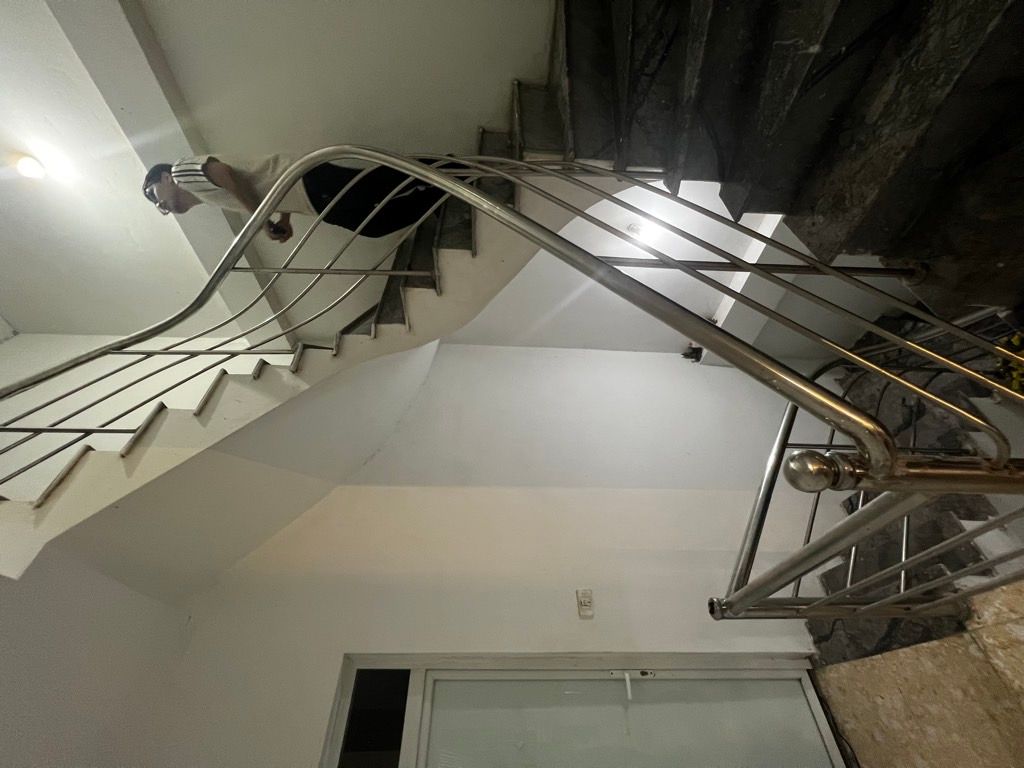 Bán nhà Đầm Trấu - diện tích 34m2 4 tầng - ô tô đỗ cửa - giá 15 tỷ