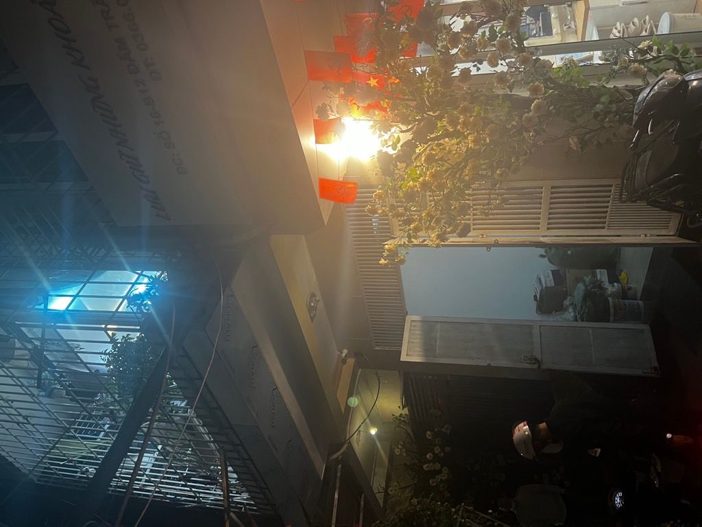 Bán nhà Đầm Trấu - diện tích 34m2 4 tầng - ô tô đỗ cửa - giá 15 tỷ