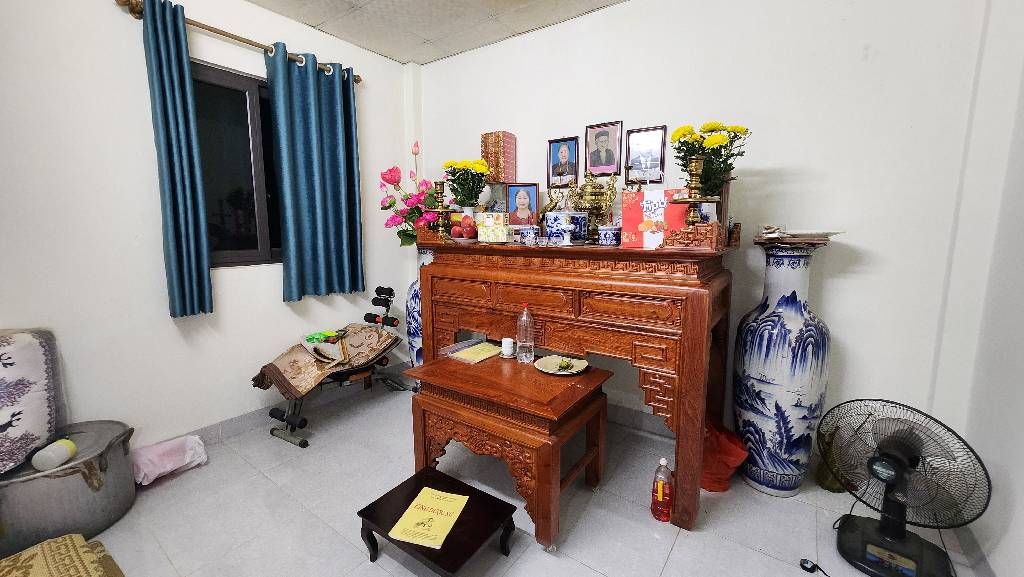 Bán nhà Định Công Thượng - diện tích 44m2 2 tầng - LÔ GÓC - NGÕ THÔNG Ô TÔ - giá 2,5 tỷ