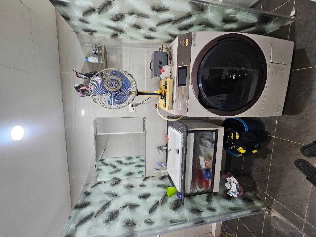 Bán nhà Minh Khai - diện tích 105m2 2 tầng - Căn hộ tập thể 381 - giá 7,38 tỷ