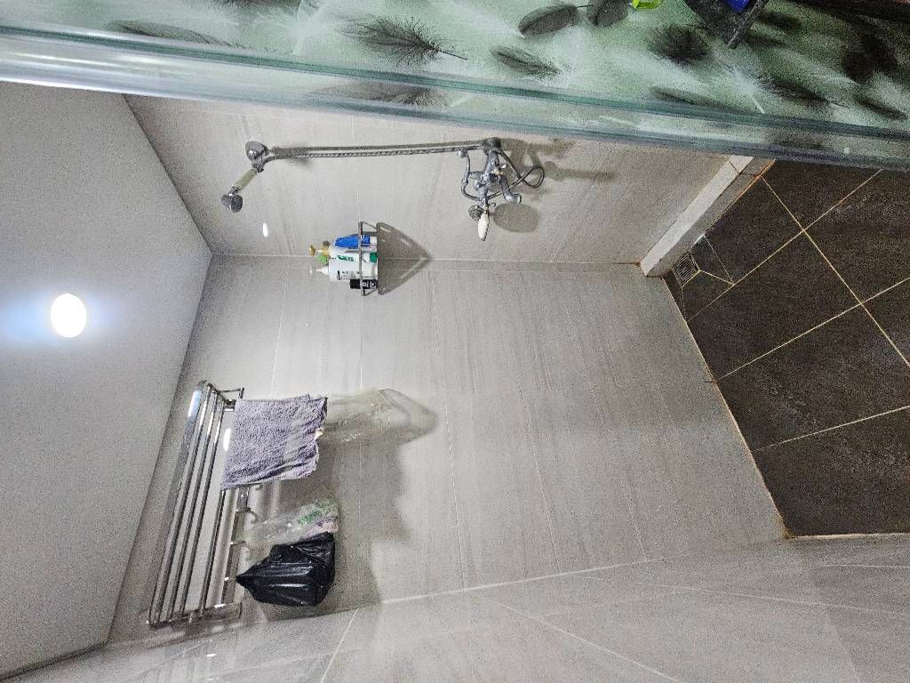 Bán nhà Minh Khai - diện tích 105m2 2 tầng - Căn hộ tập thể 381 - giá 7,38 tỷ