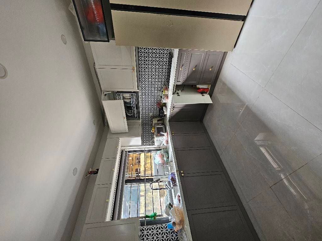 Bán nhà Minh Khai - diện tích 105m2 2 tầng - Căn hộ tập thể 381 - giá 7,38 tỷ