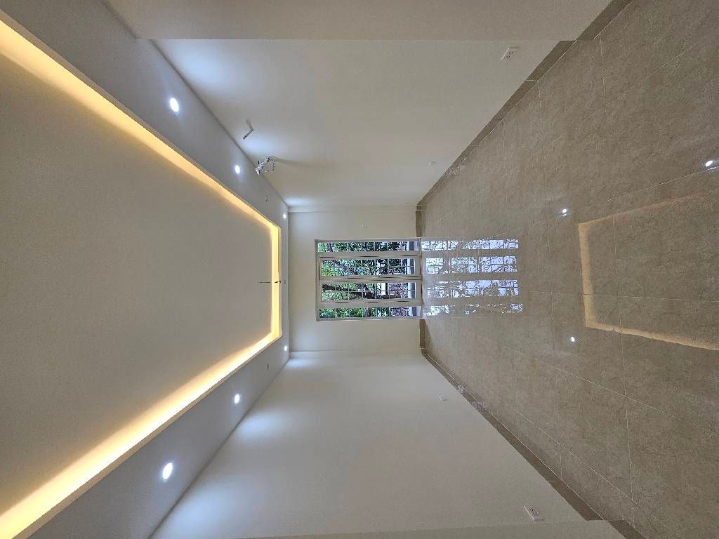 Bán nhà Đầm Trấu - diện tích 46m2 6 tầng - Thang máy hiện đại - giá 23,6 tỷ