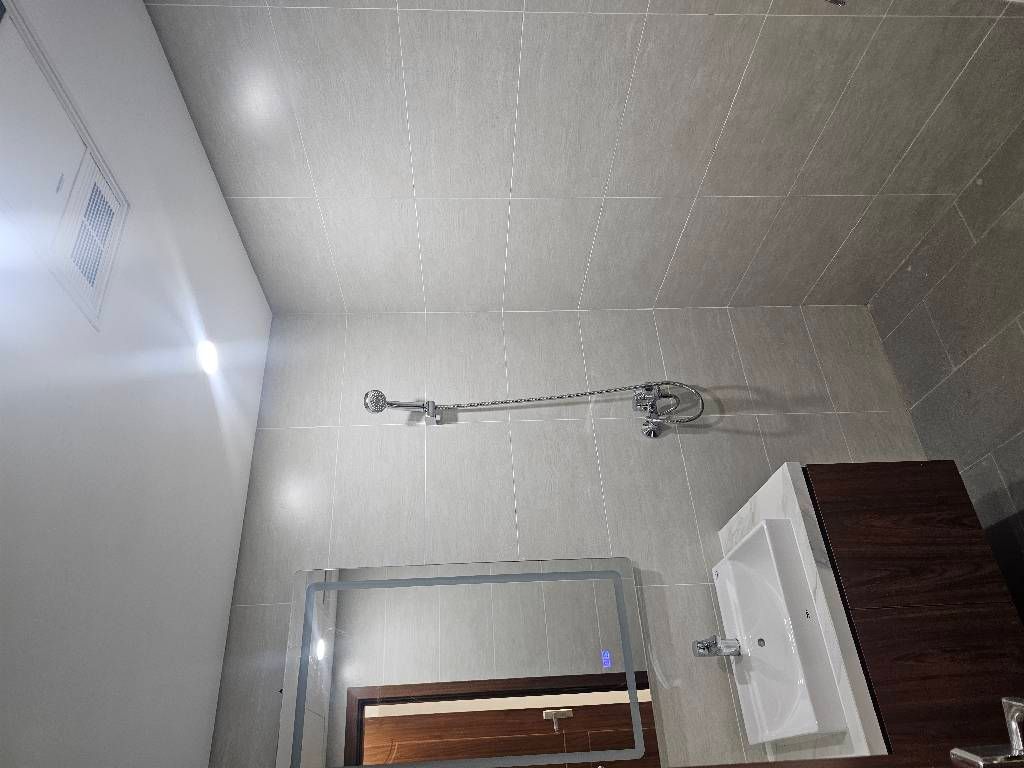 Bán nhà Đầm Trấu - diện tích 46m2 6 tầng - Thang máy hiện đại - giá 23,6 tỷ