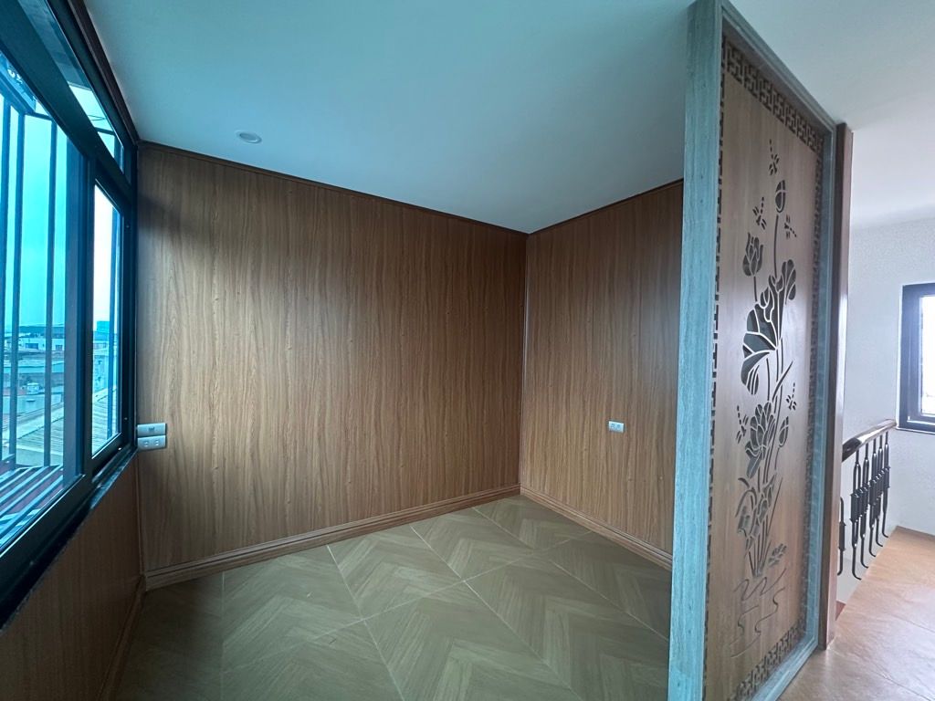 Bán nhà Bạch Mai - diện tích 46.7m2 6 tầng - Ô tô đỗ cửa - giá 14,8 tỷ