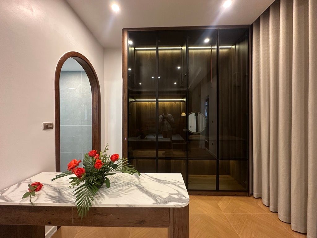 Bán nhà Bạch Mai - diện tích 46.7m2 6 tầng - Ô tô đỗ cửa - giá 14,8 tỷ