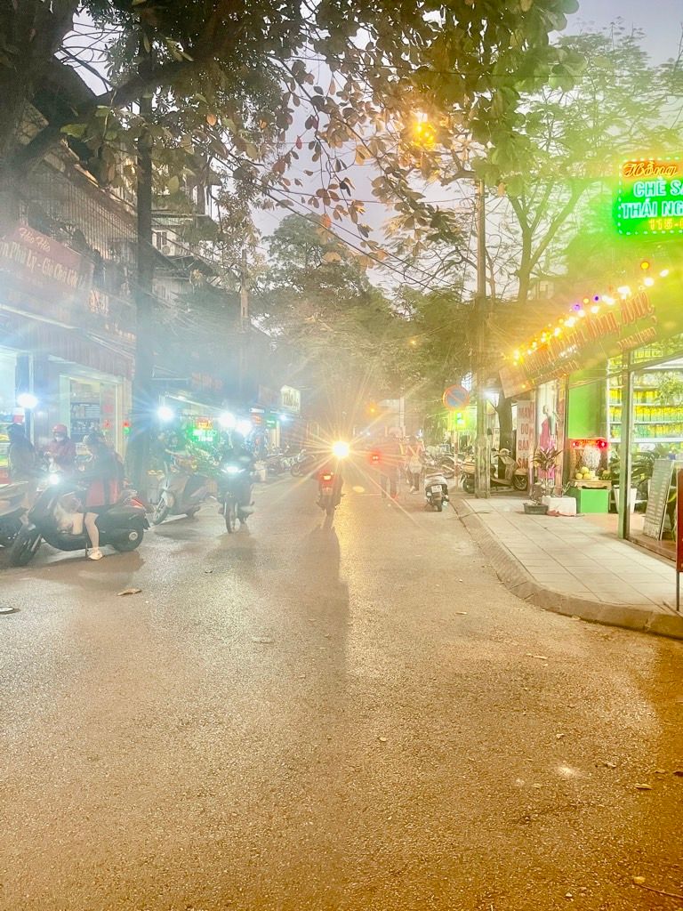 Bán nhà Nguyễn Quý Đức - diện tích 65m2 1 tầng - Ô tô đỗ chân cầu thang - giá 4,6 tỷ